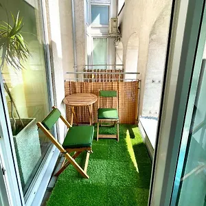 Una Apartment